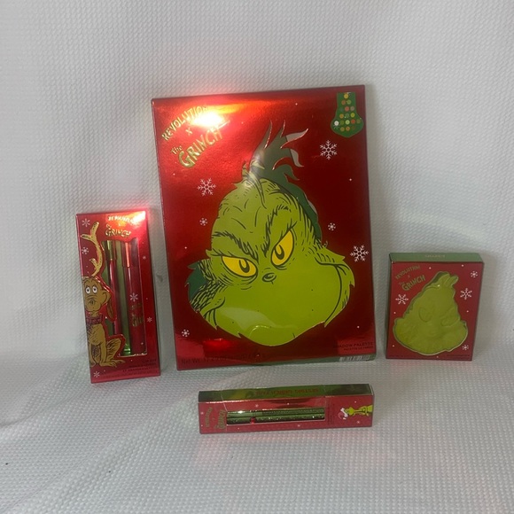 Disney Other - Grinch Makeup Bundle